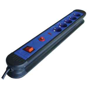 Tracon HKTM5-3M 5-ös elosztó kapcsolóval+túlfesz+túláram védelem 5×SCHUKO,3m,max.16A,250VAC,3680W,H05VV-F