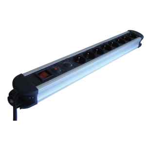 Tracon HKTM8-3M-ALU ALU 8-os elosztó kapcsolóval+túlfesz+túláram védelem 8×SCHUKO,3m,max.16A,250VAC,3680W,H05VV-F