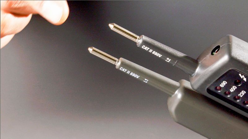 TRACON PANMV-690A 2 pólusú feszültségvizsgáló LED kijelző és AVK teszter 12-690V AC/DC - Image 4