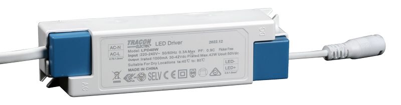 Tracon LPD30W Meghajtó LPME 30W panelekhez 230 VAC,0,3A / 30-42 VDC,800mA
