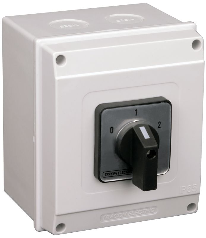 Tracon TKB-636/3T65 Tokozott választókapcsoló,0-1-2 400V,50Hz,63A,2×3P,18,5kW,64×64mm,60°,IP65