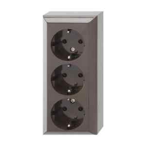 GAO 0510089777 Business Line IP20 3 férőhelyes földelt csatlakozóaljzat, beltéri, 230 V~ /50 Hz / 16 A, barna